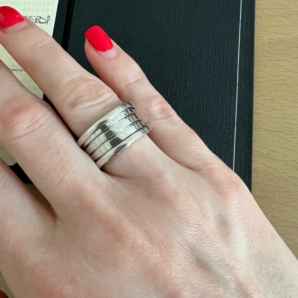 Bulgari 750 18K White Gold B-zero1 3-band. Ready for shipping ASAP. No return!